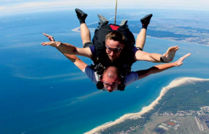 Activités autour du domaine - Saut en parachute Activités autour du domaine - Saut en parachute